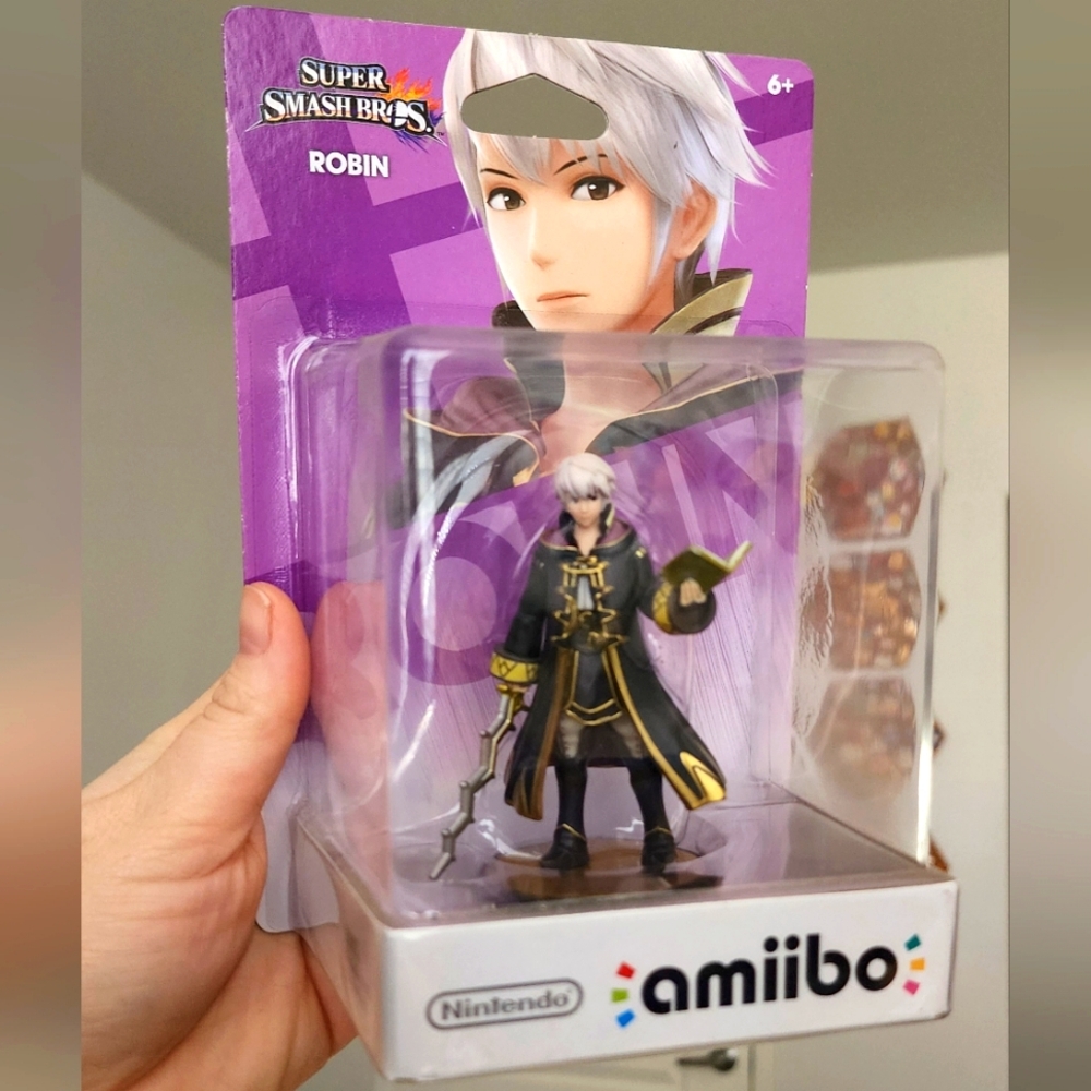 Nintendo Amiibo Robin Figure